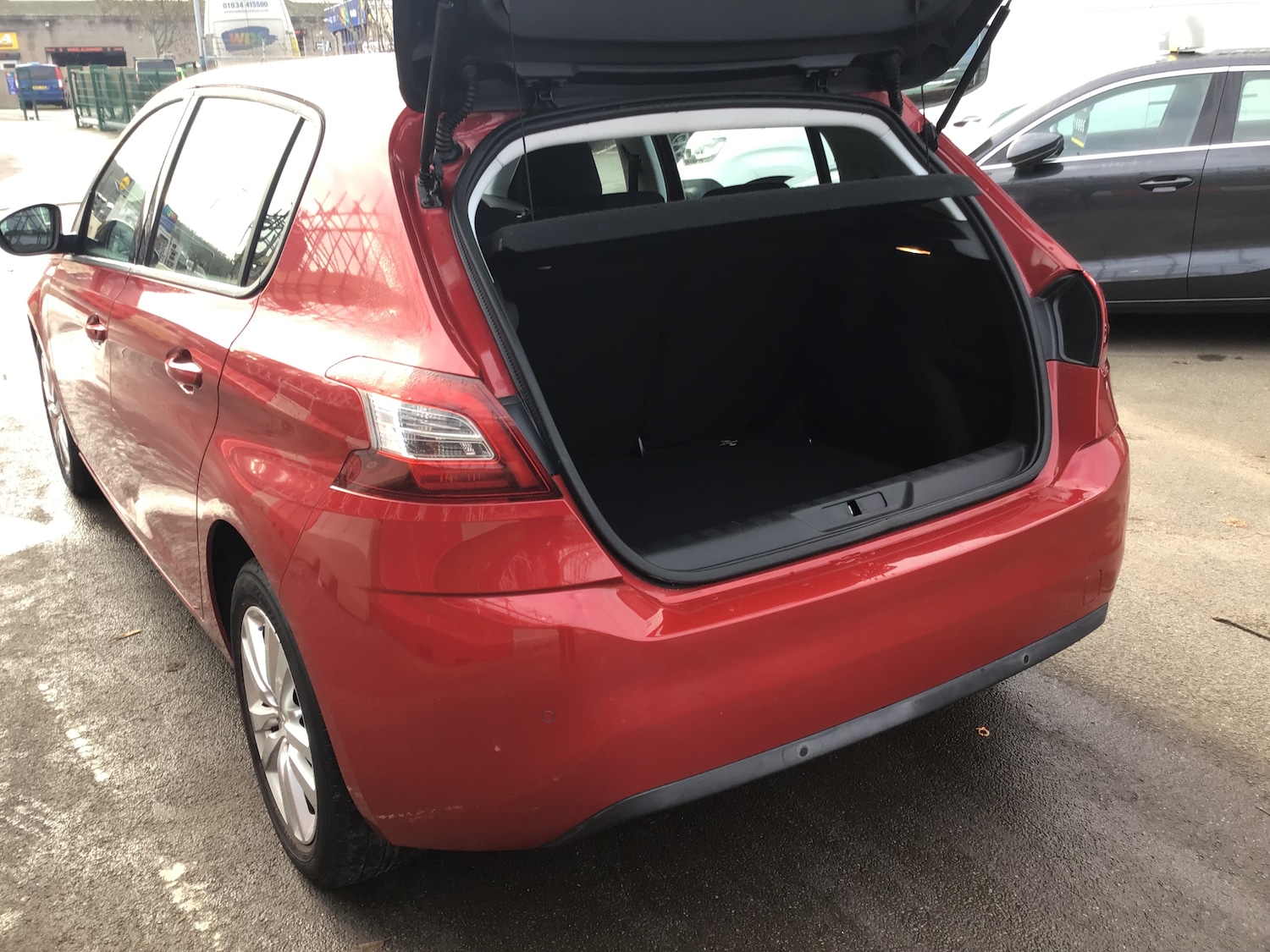 Used Peugeot 308 2015 for sale - 76905172: Photo 13