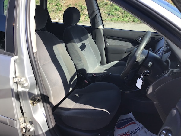 Used Ford Focus 2004 for sale - 76134133: Photo 11