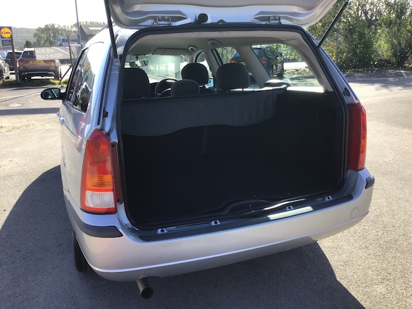 Used Ford Focus 2004 for sale - 76134133: Photo 13