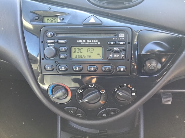 Used Ford Focus 2004 for sale - 76134133: Photo 22