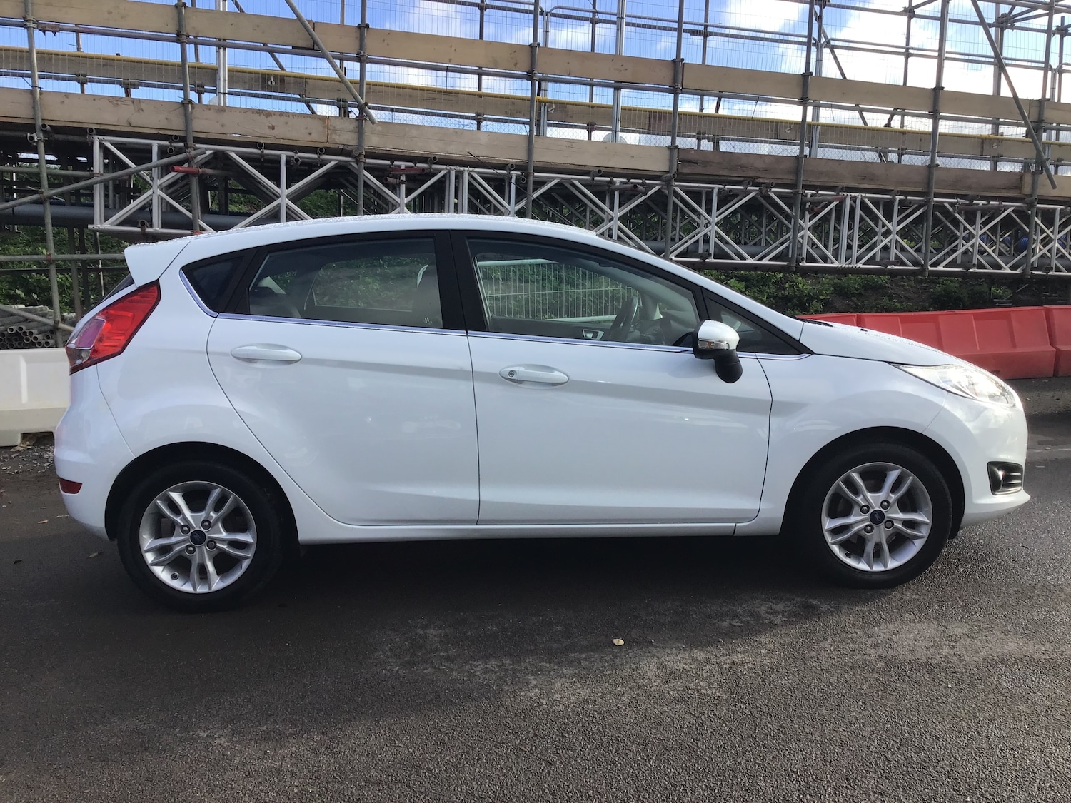 Used Ford Fiesta 2015 for sale - 76625720: Photo 10