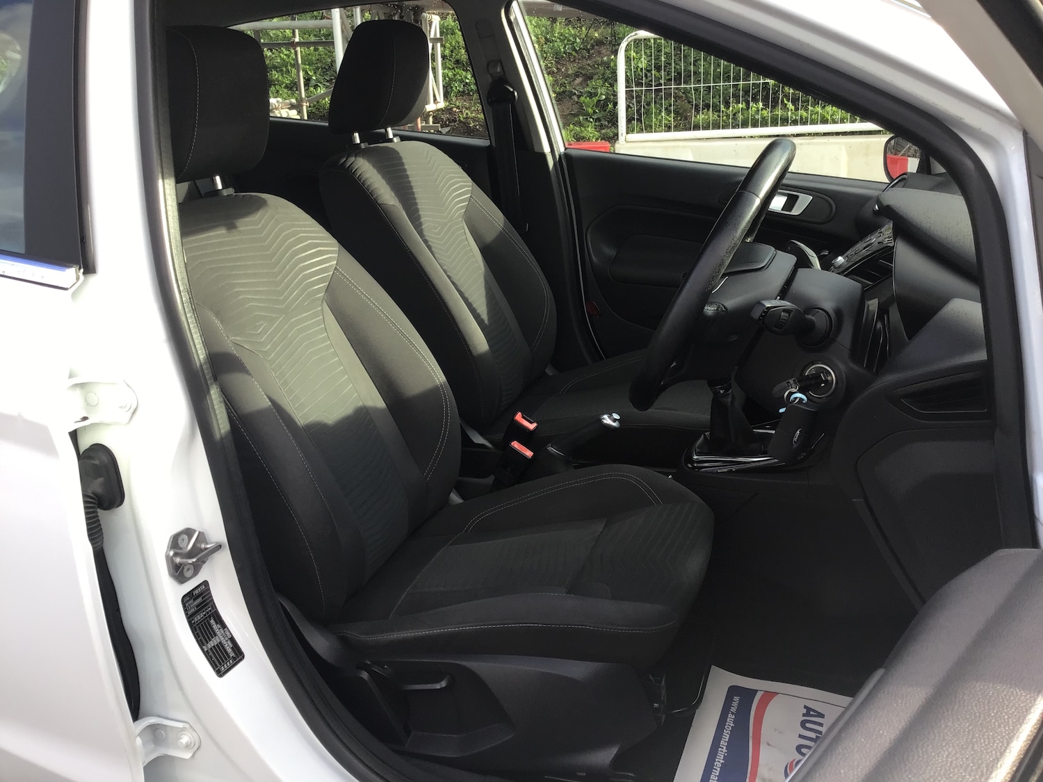Used Ford Fiesta 2015 for sale - 76625720: Photo 11
