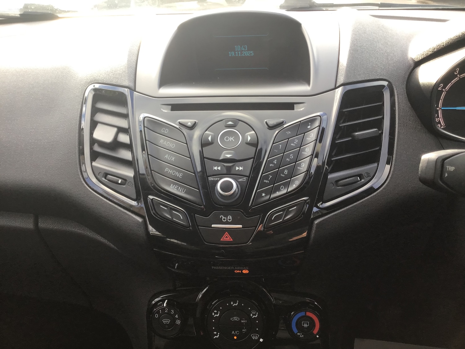 Used Ford Fiesta 2015 for sale - 76625720: Photo 23