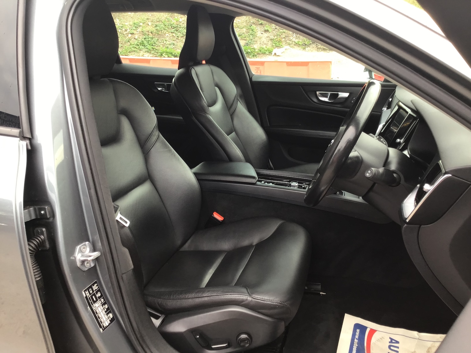 Used Volvo V60 2019 for sale - 76107039: Photo 10