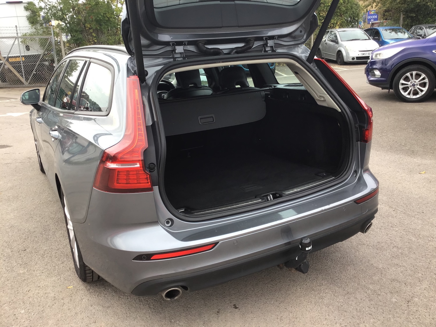 Used Volvo V60 2019 for sale - 76107039: Photo 12