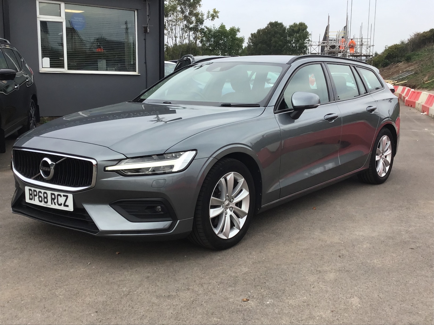 Used Volvo V60 2019 for sale - 76107039: Photo 3