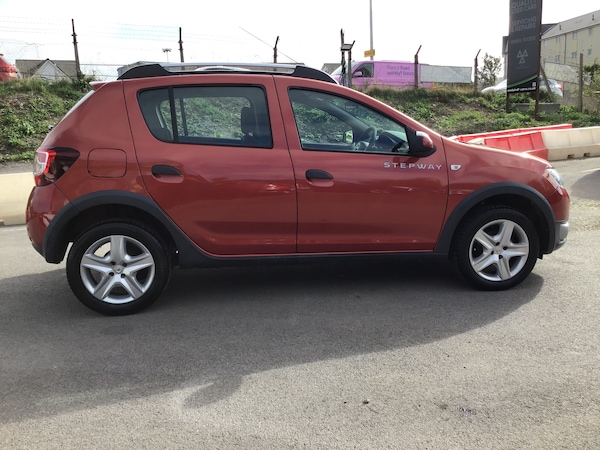 Used Dacia Sandero Stepway 2015 for sale - 76157868: Photo 8