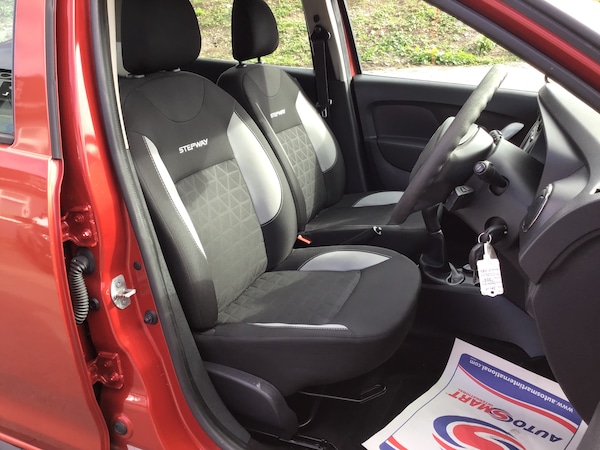 Used Dacia Sandero Stepway 2015 for sale - 76157868: Photo 9