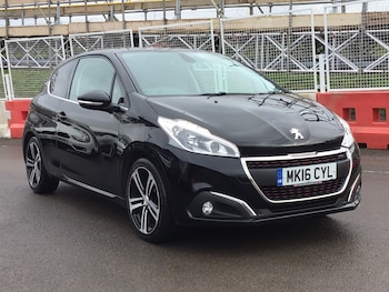 Used Peugeot 208 2016 for sale - 77460405: Photo