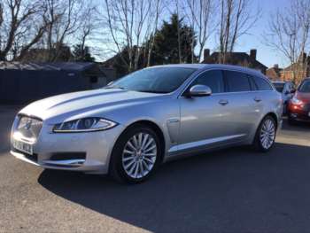 Used Jaguar XF 2015 for sale - 74049796: Photo