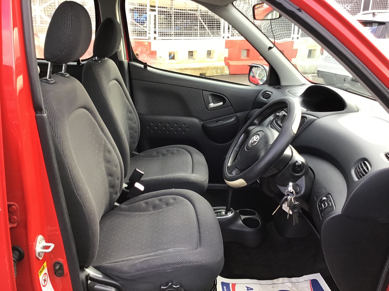 Used Toyota Yaris Verso 2004 for sale - 77220887: Photo 10