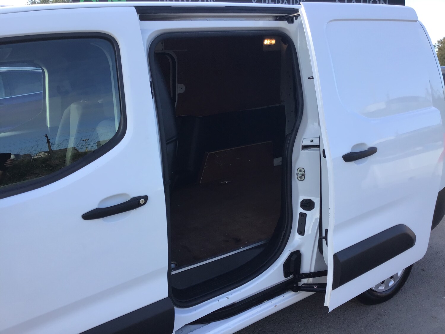 Used Citroen Berlingo 2020 for sale - 76128010: Photo 14