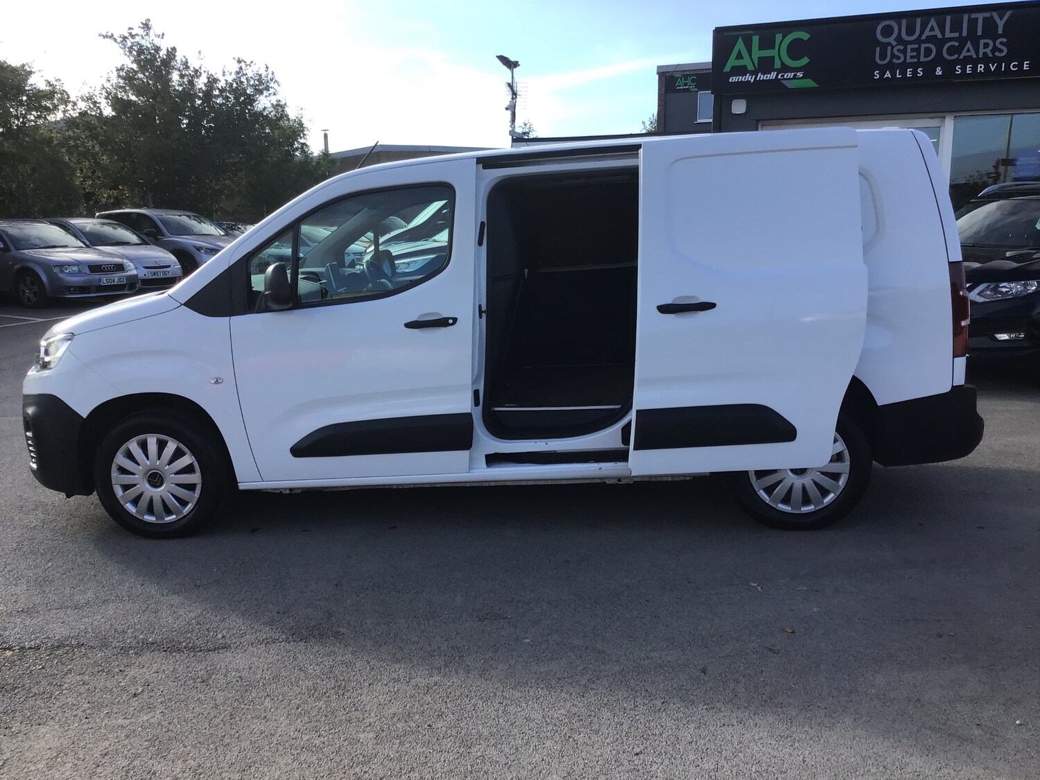 Used Citroen Berlingo 2020 for sale - 76128010: Photo 15