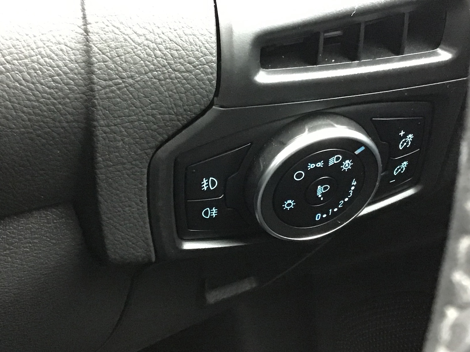 Used Ford Focus 2018 for sale - 76273707: Photo 25