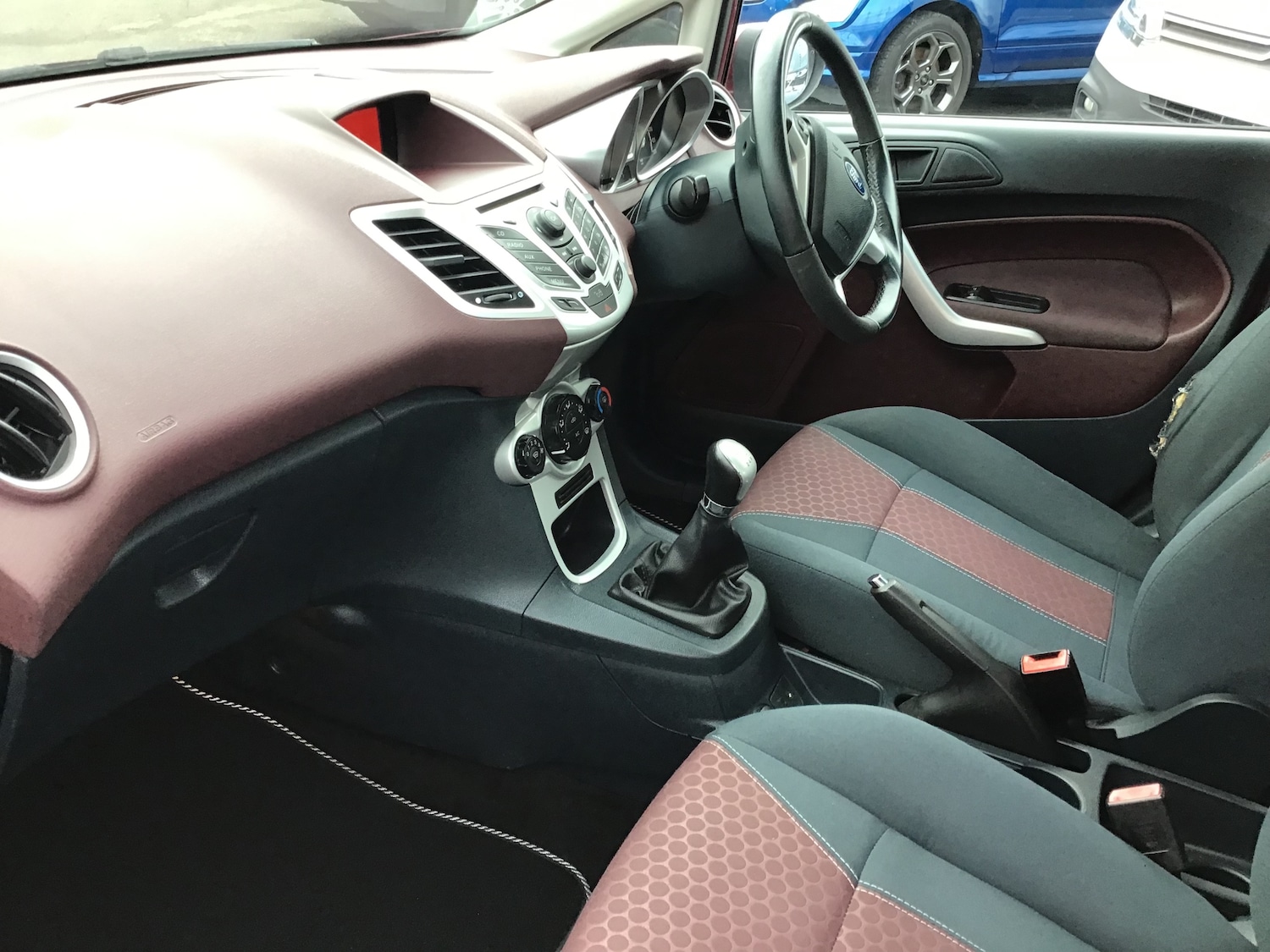 Used Ford Fiesta 2010 for sale - 76653823: Photo 10