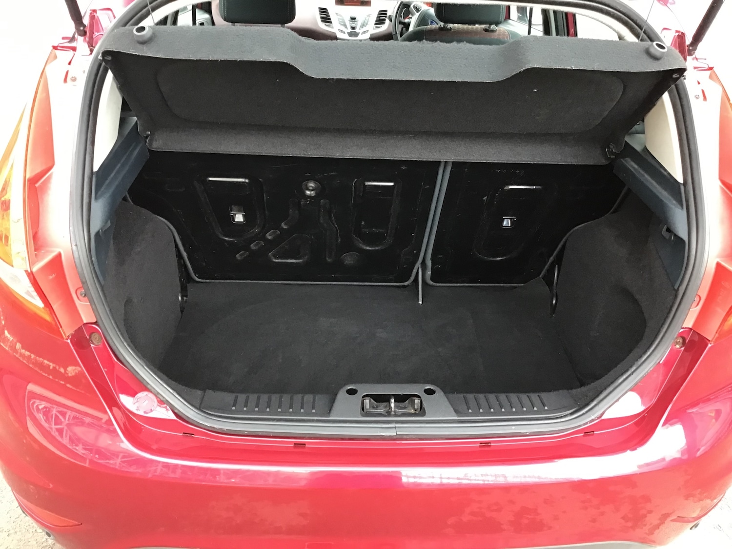 Used Ford Fiesta 2010 for sale - 76653823: Photo 12