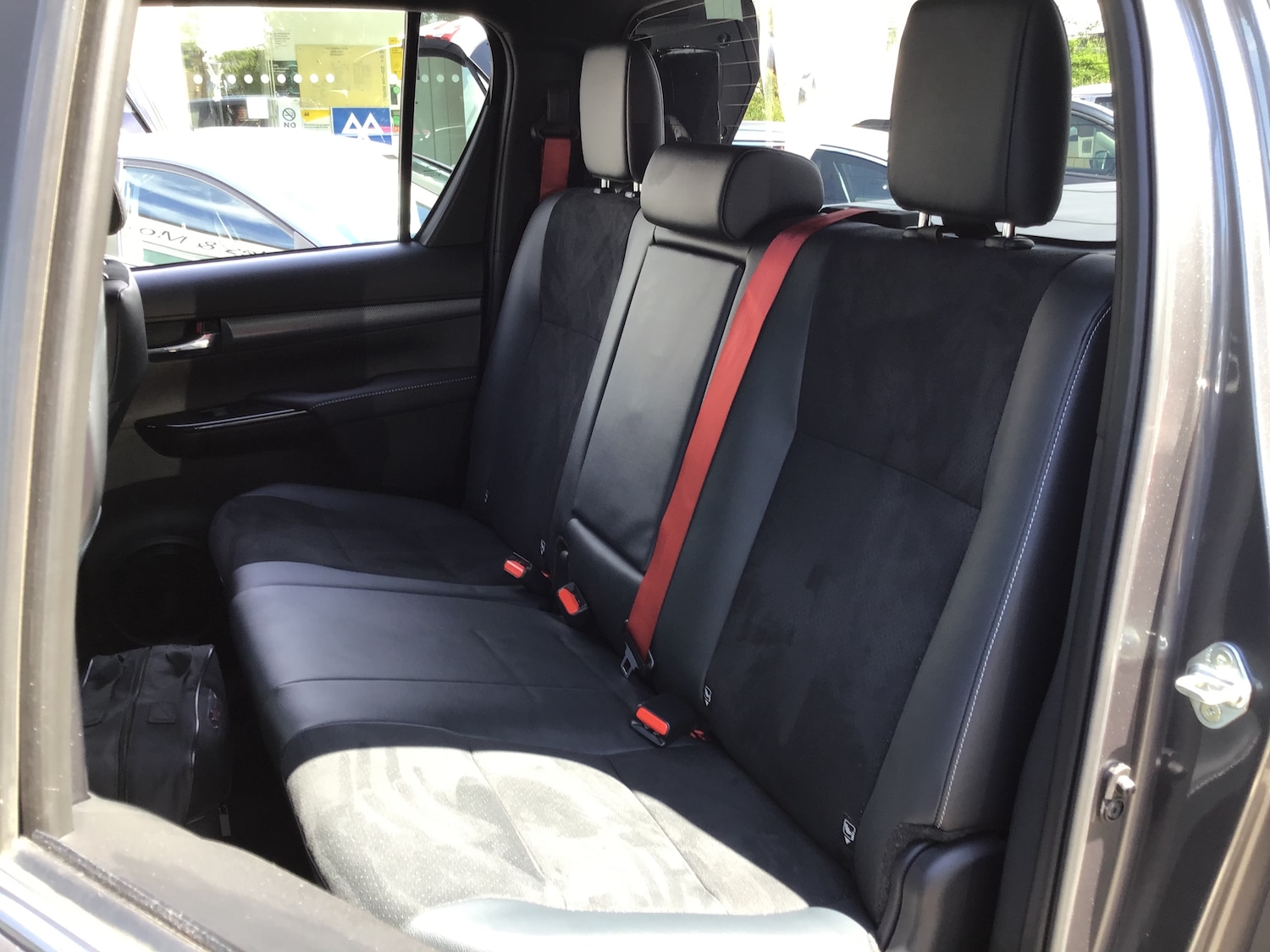 Used Toyota Hilux for sale - 77804966: Photo 14