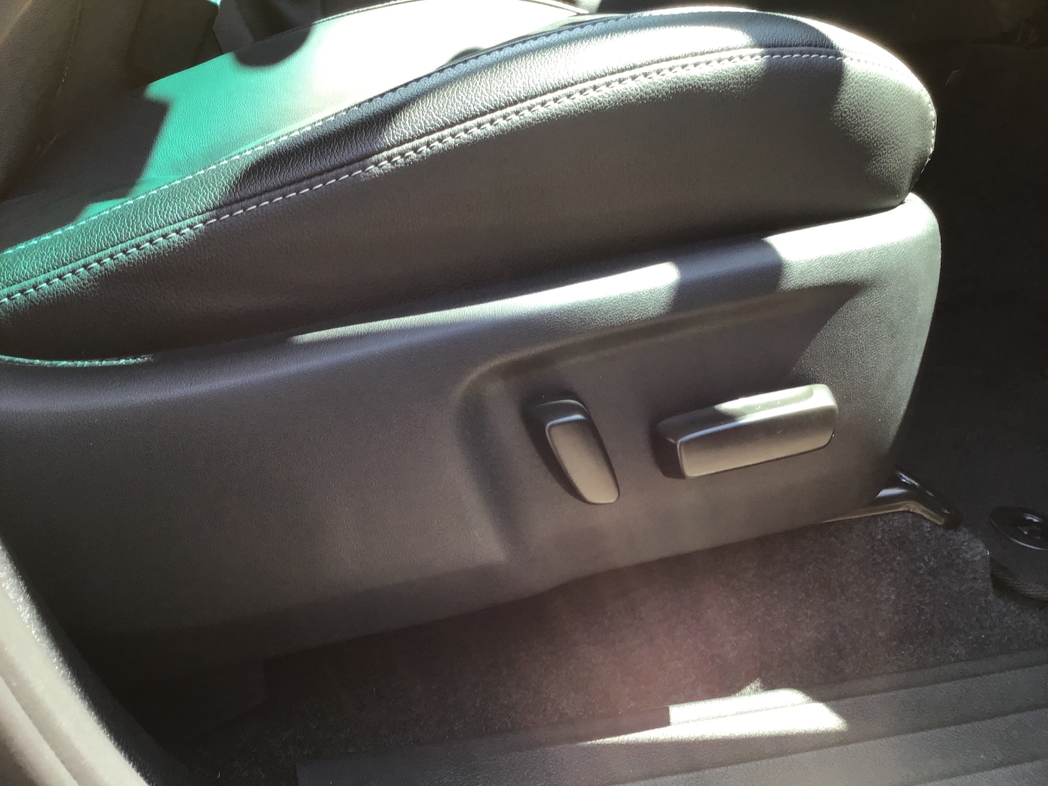 Used Toyota Hilux for sale - 77804966: Photo 24