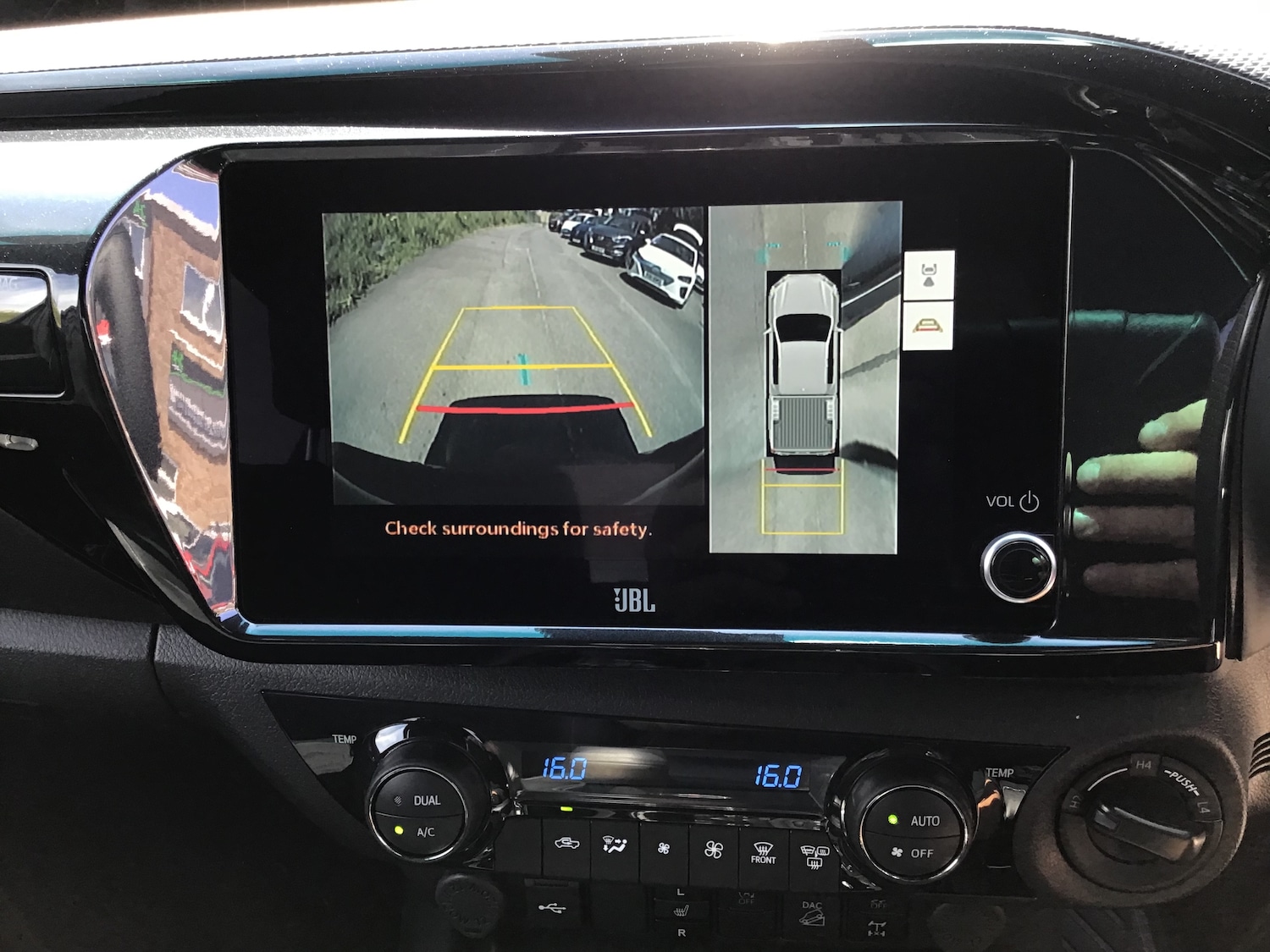 Used Toyota Hilux for sale - 77804966: Photo 28