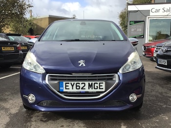 Used Peugeot 208 2012 for sale - 76281096: Photo