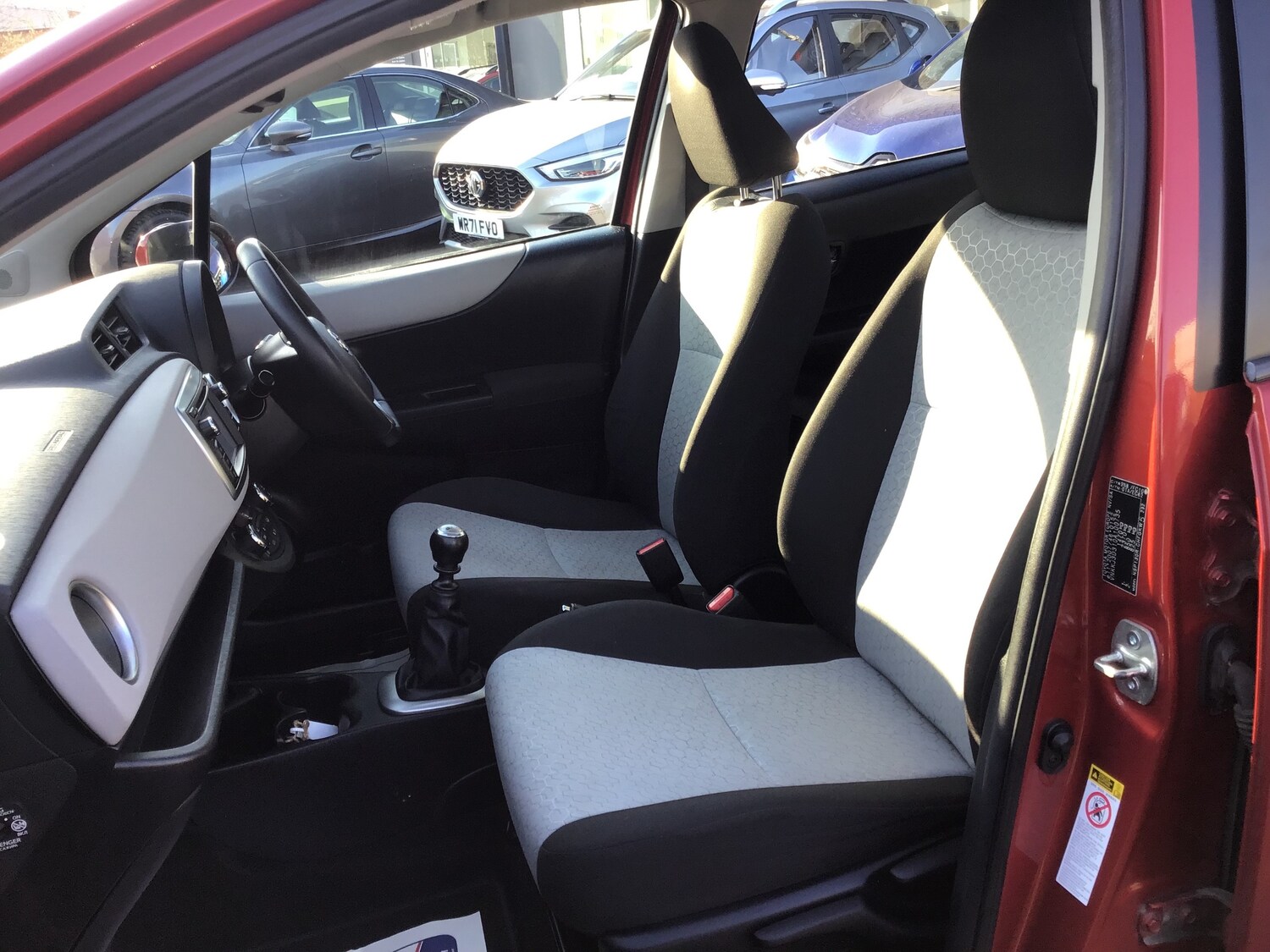 Used Toyota Yaris 2013 for sale - 77951692: Photo 10