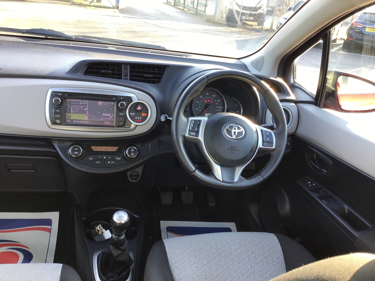 Used Toyota Yaris 2013 for sale - 77951692: Photo 18