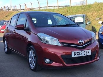 Used Toyota Yaris 2013 for sale - 77951692: Photo