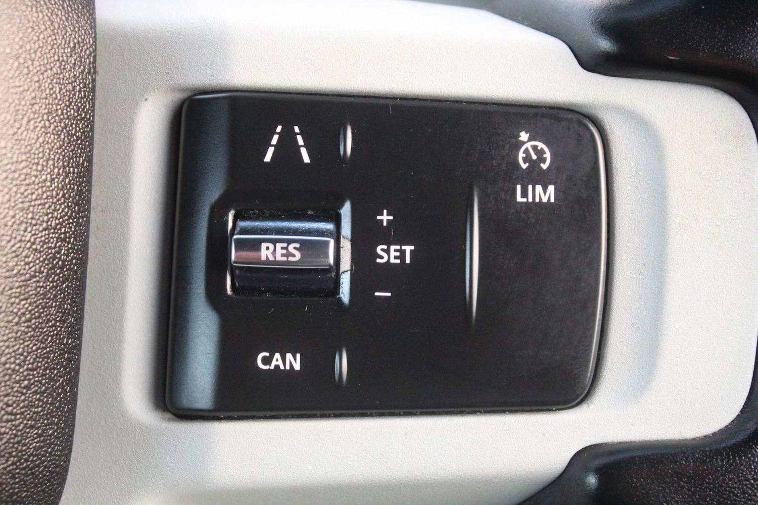 Used Land Rover Defender 110 2021 for sale - 77057555: Photo 39