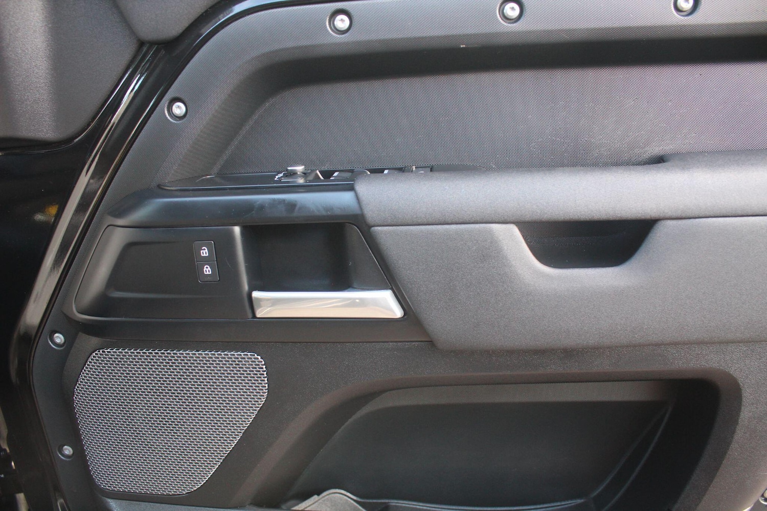 Used Land Rover Defender 110 2021 for sale - 77057555: Photo 40