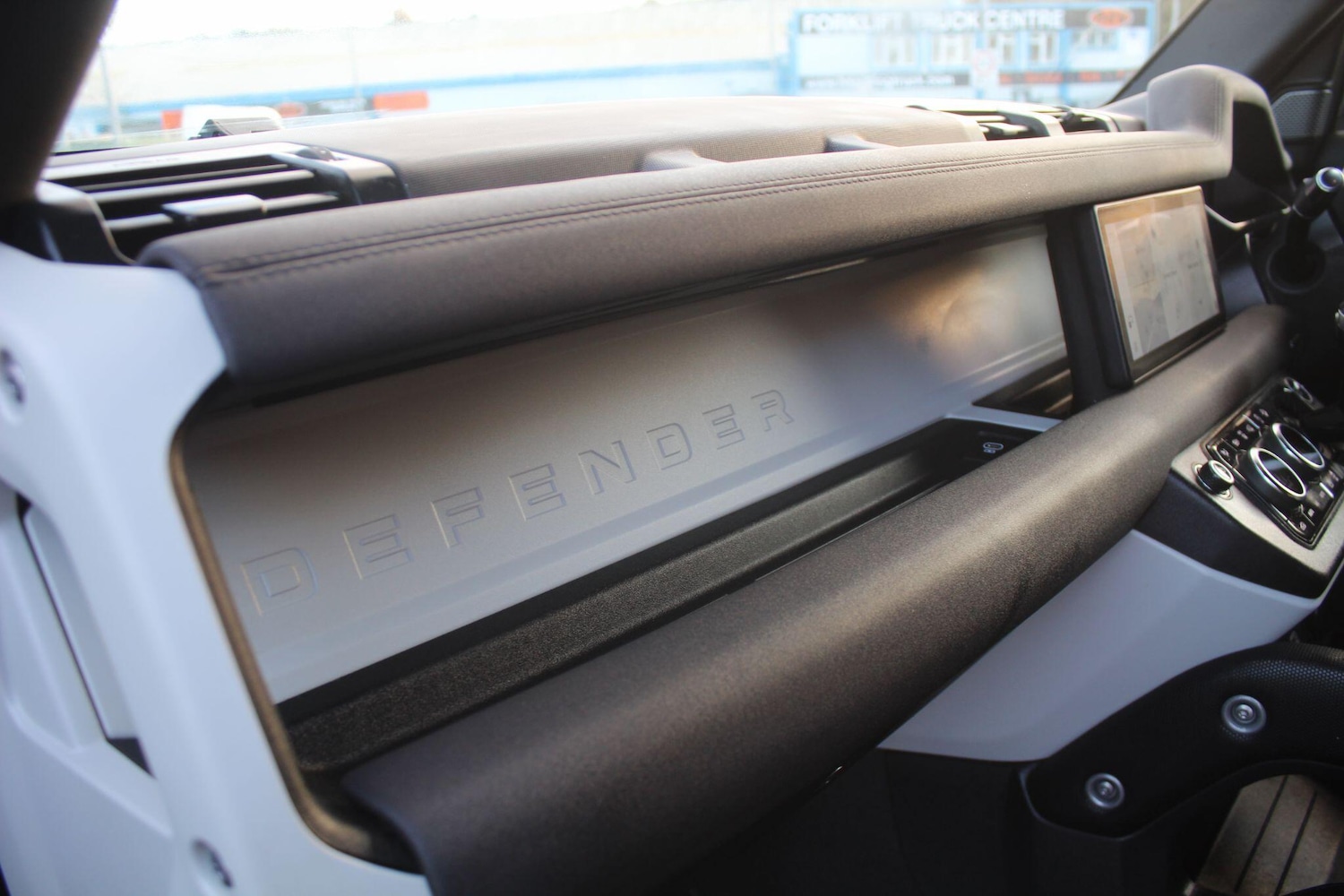 Used Land Rover Defender 110 2021 for sale - 77057555: Photo 41