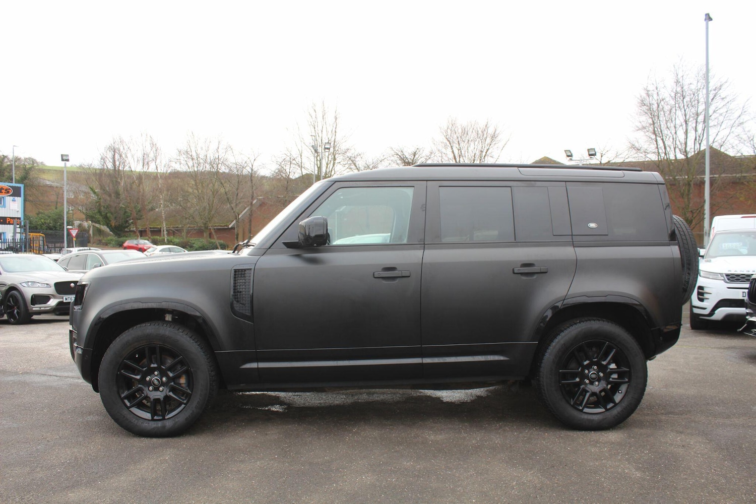 Used Land Rover Defender 110 2021 for sale - 77057555: Photo 8