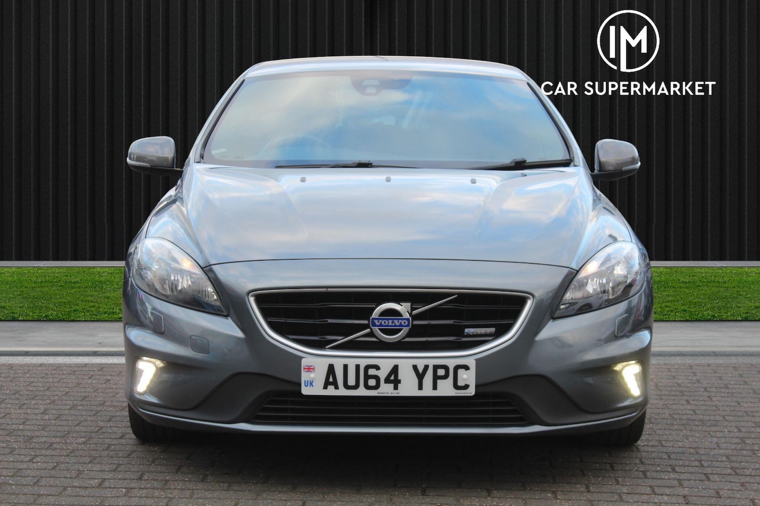 Used Volvo V40 2014 for sale - 76059511: Photo 2