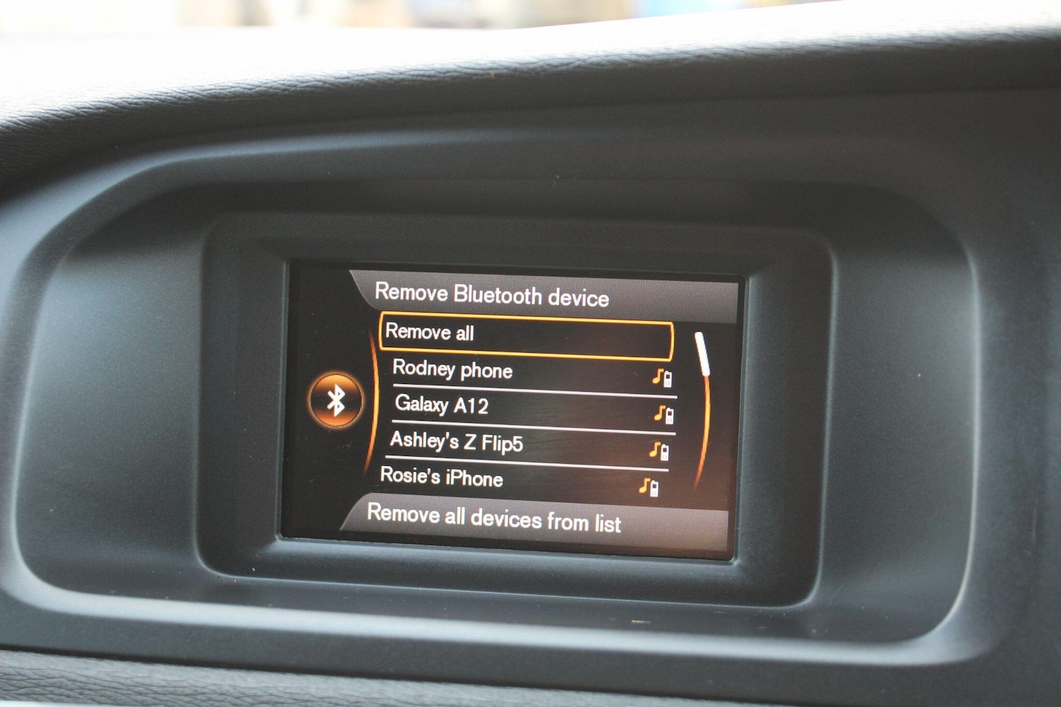 Used Volvo V40 2014 for sale - 76059511: Photo 27