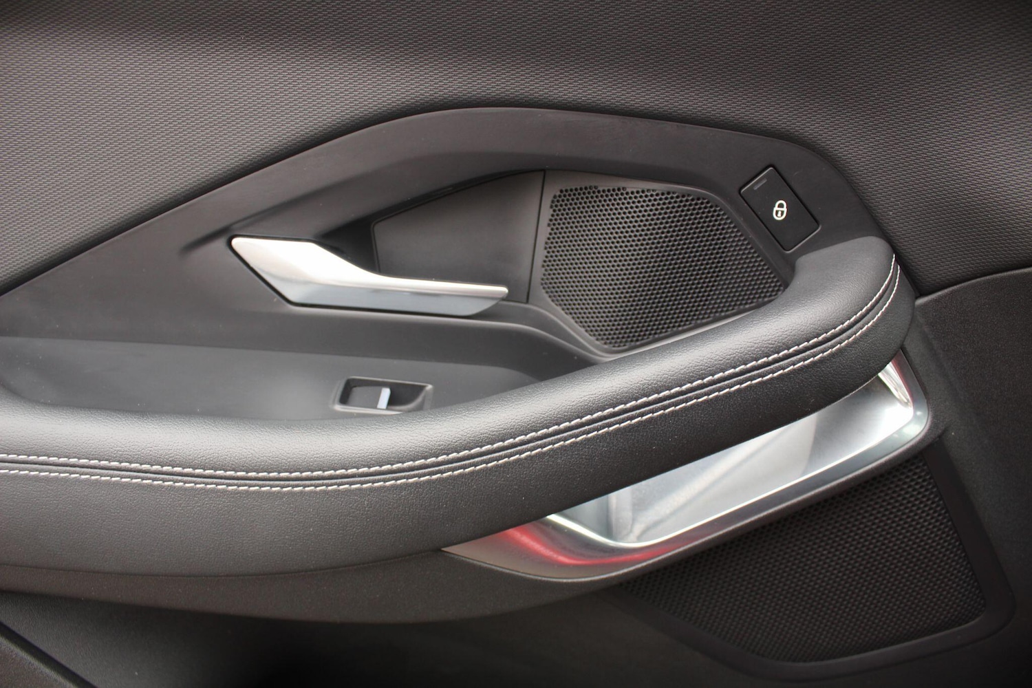 Used Jaguar E-Pace 2018 for sale - 76995366: Photo 21