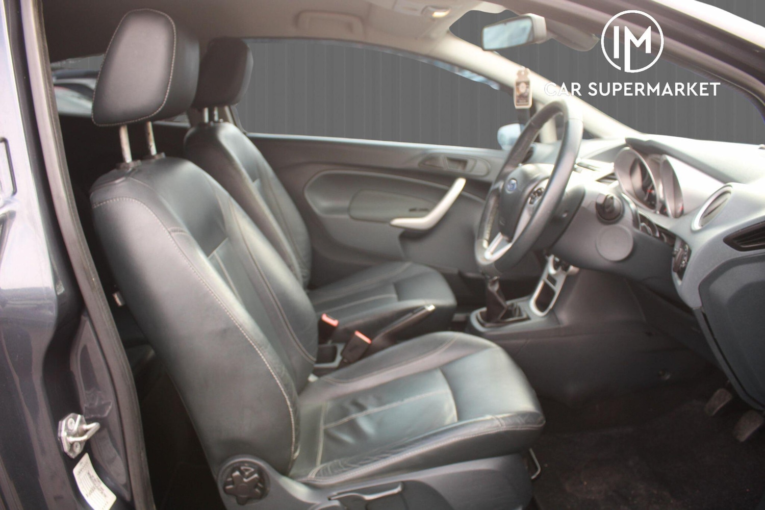 Used Ford Fiesta 2010 for sale - 76327139: Photo 11