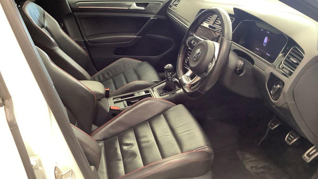 Used Volkswagen Golf 2017 for sale - 76214076: Photo 9