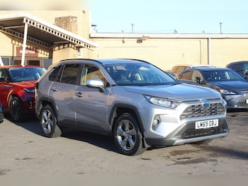 (69) - 2.5 VVT-h Design CVT 4WD Euro 6 (s/s) 5dr