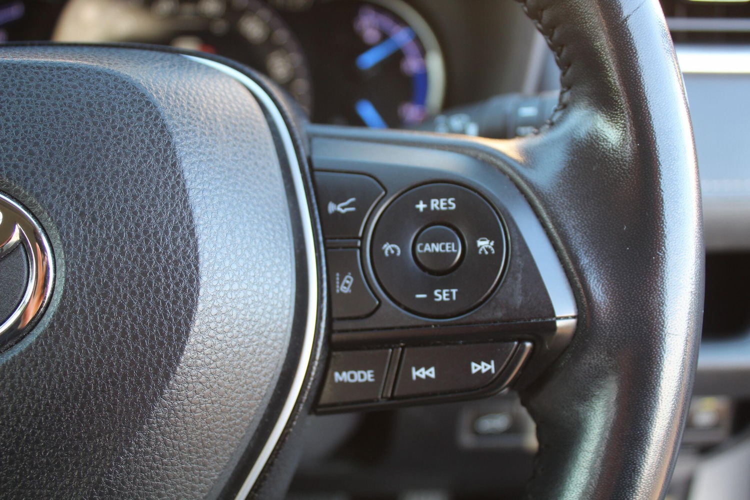 Used Toyota RAV4 for sale - 76728119: Photo 36