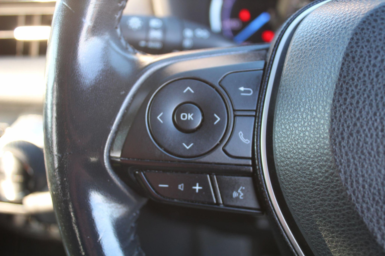 Used Toyota RAV4 for sale - 76728119: Photo 37