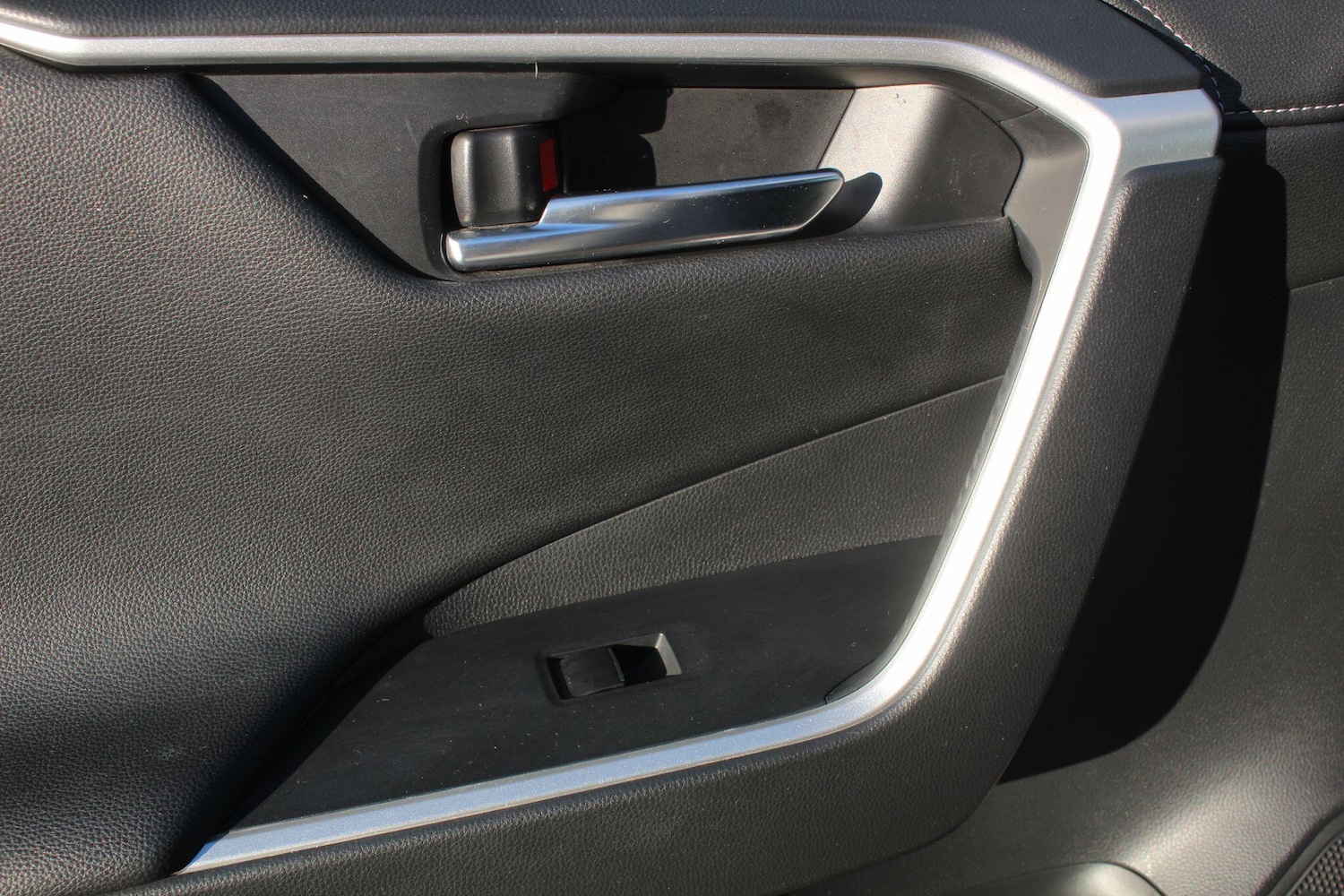 Used Toyota RAV4 for sale - 76728119: Photo 43