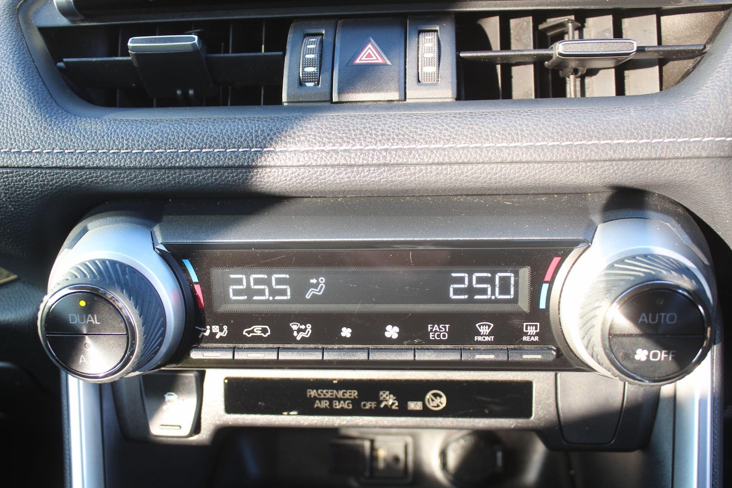 Used Toyota RAV4 for sale - 76728119: Photo 45