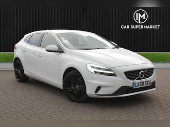 Used Volvo V40 2018 for sale - 76001024: Photo