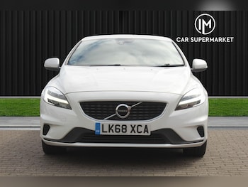 Used Volvo V40 2018 for sale - 76001024: Photo