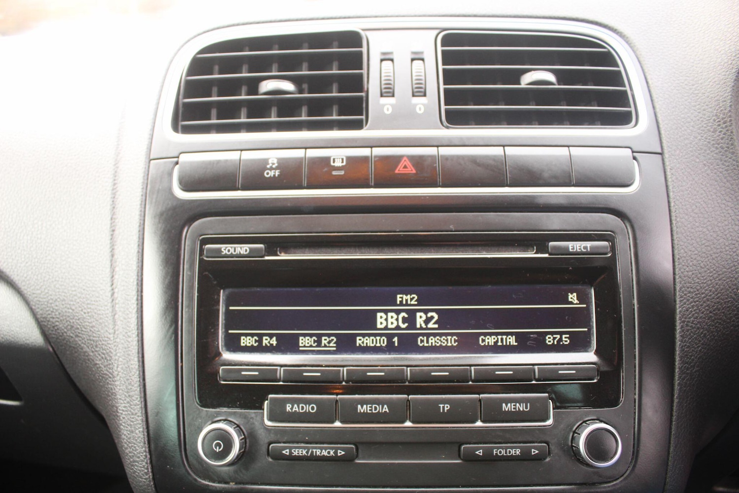 Used Volkswagen Polo 2012 for sale - 76485821: Photo 25