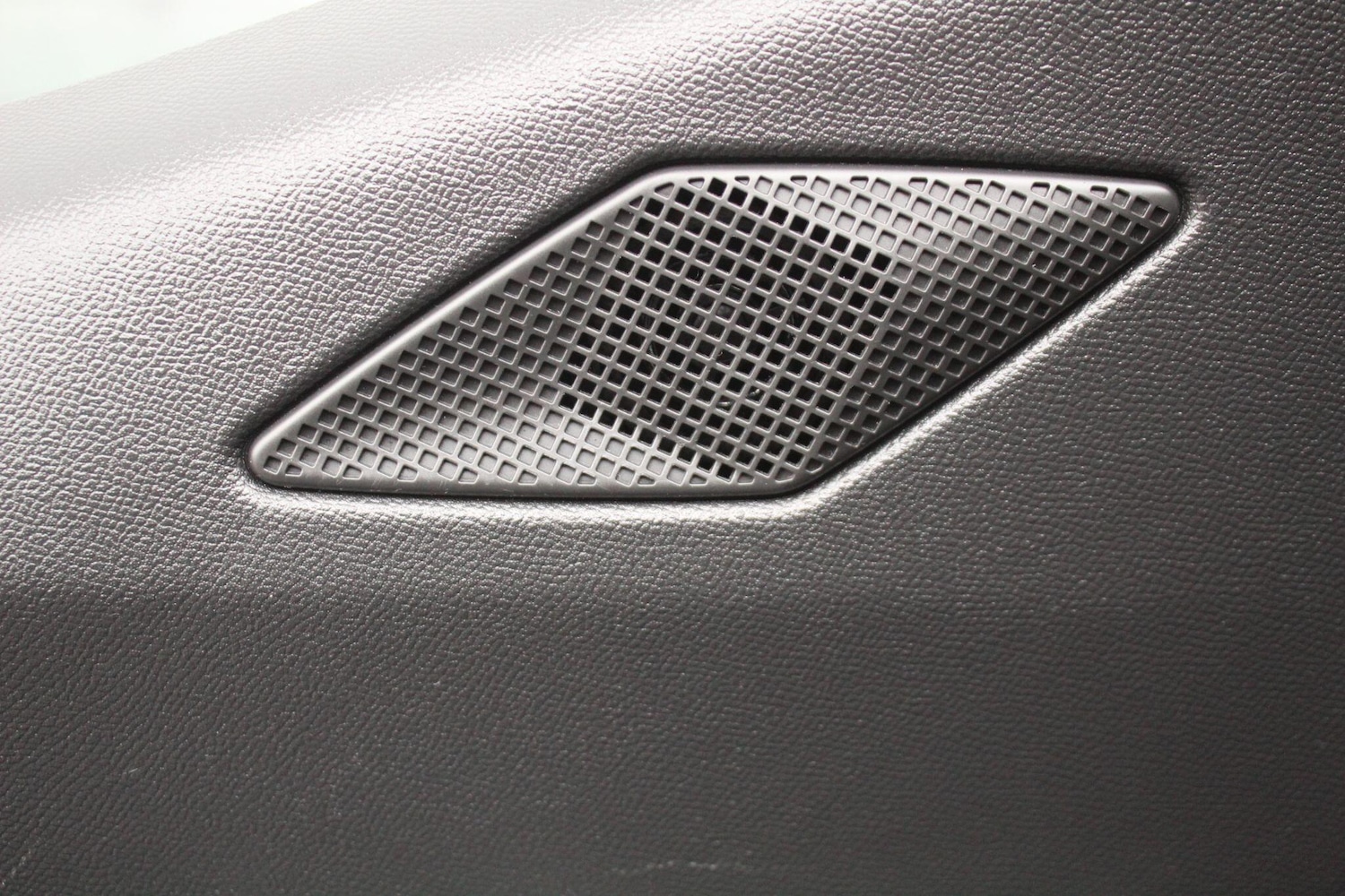 Used DS Automobiles DS 3 Crossback 2021 for sale - 76752558: Photo 46