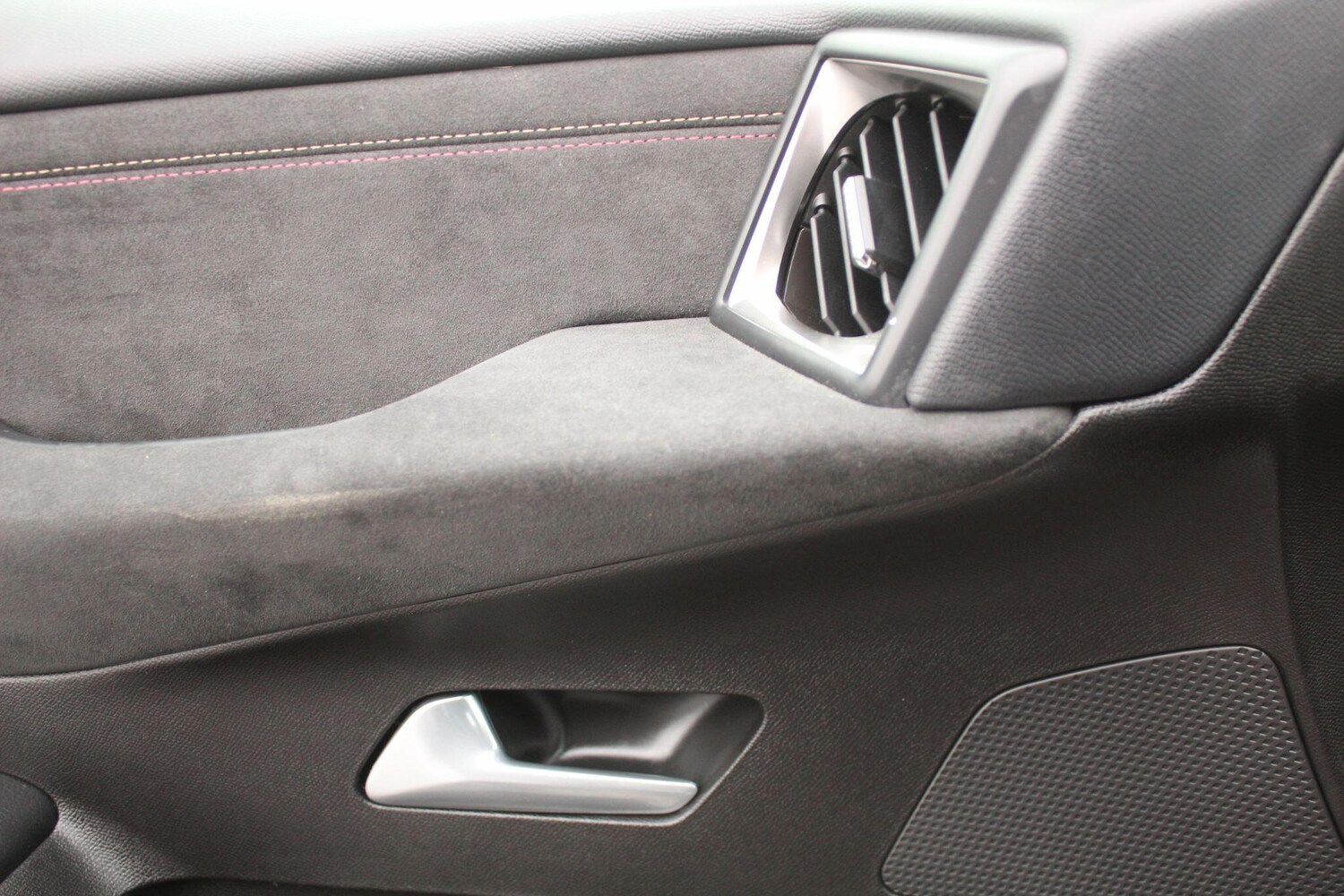 Used DS Automobiles DS 3 Crossback 2021 for sale - 76752558: Photo 47