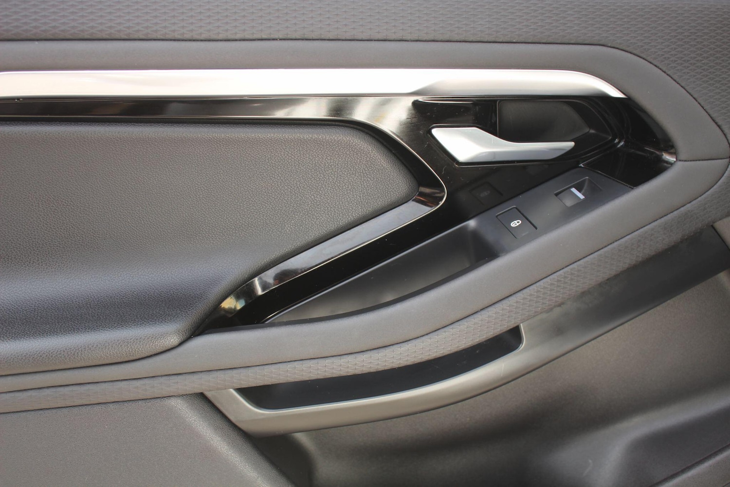 Used Land Rover Range Rover Evoque 2019 for sale - 76995438: Photo 32