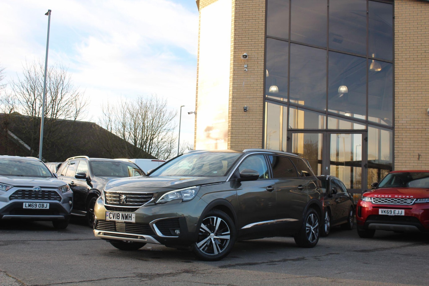 Used Peugeot 5008 2018 for sale - 76752949: Photo 1