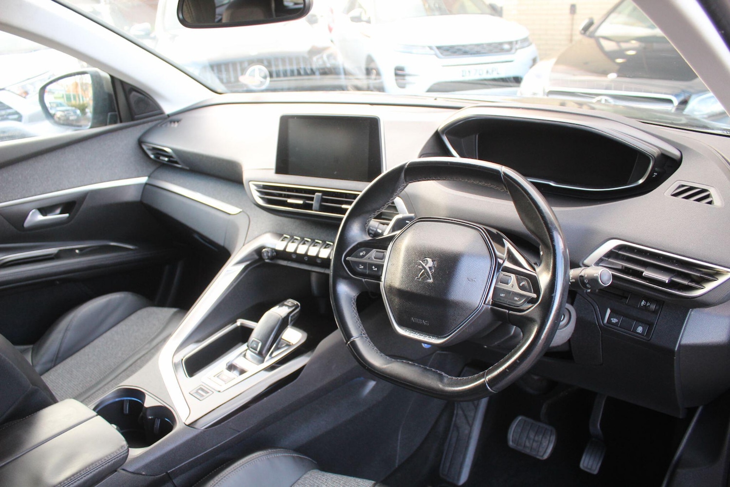 Used Peugeot 5008 2018 for sale - 76752949: Photo 24