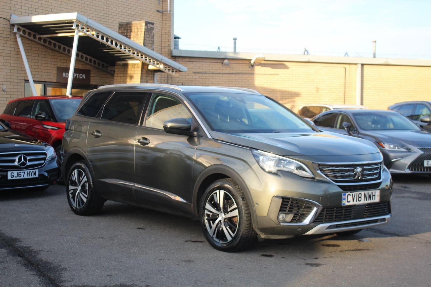 Used Peugeot 5008 2018 for sale - 76752949: Photo 3